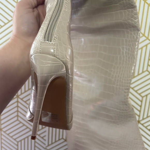 Cape Robbin Cream Over-the-Knee heeled Boots size 8 - Picture 6 of 13